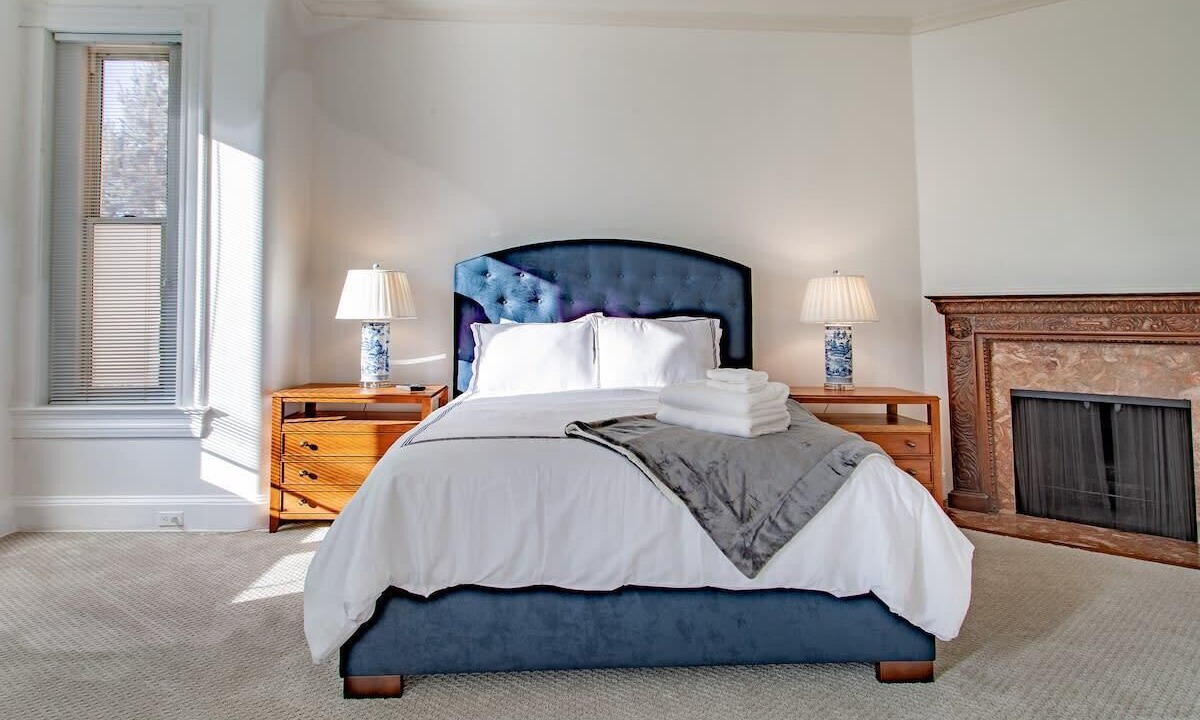 Photo of Bedroom in Kalorama Heights