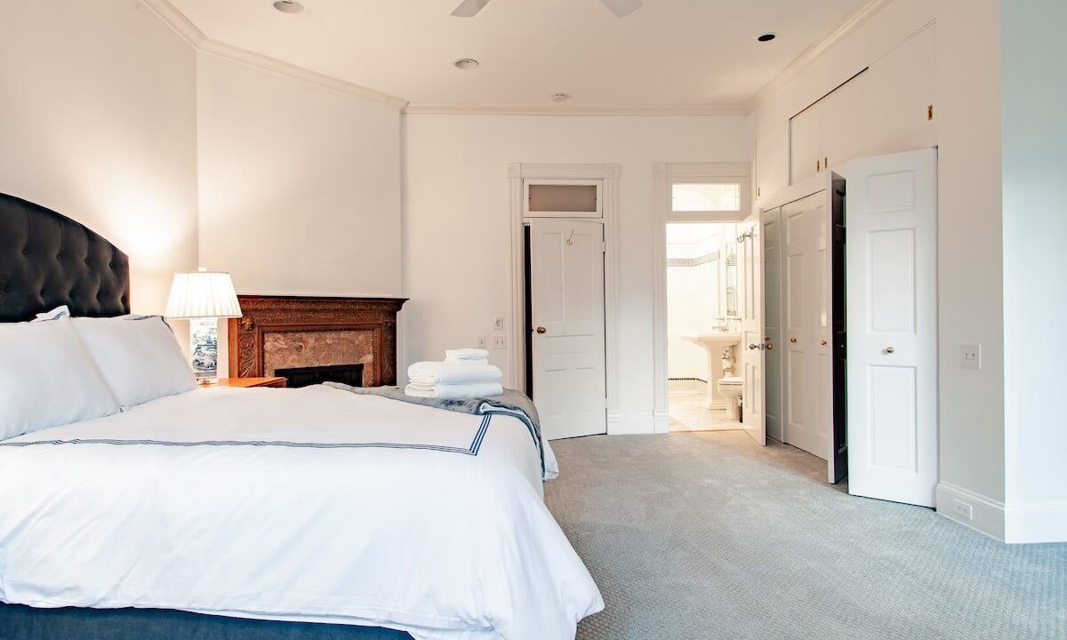 Photo of Bedroom in Kalorama Heights