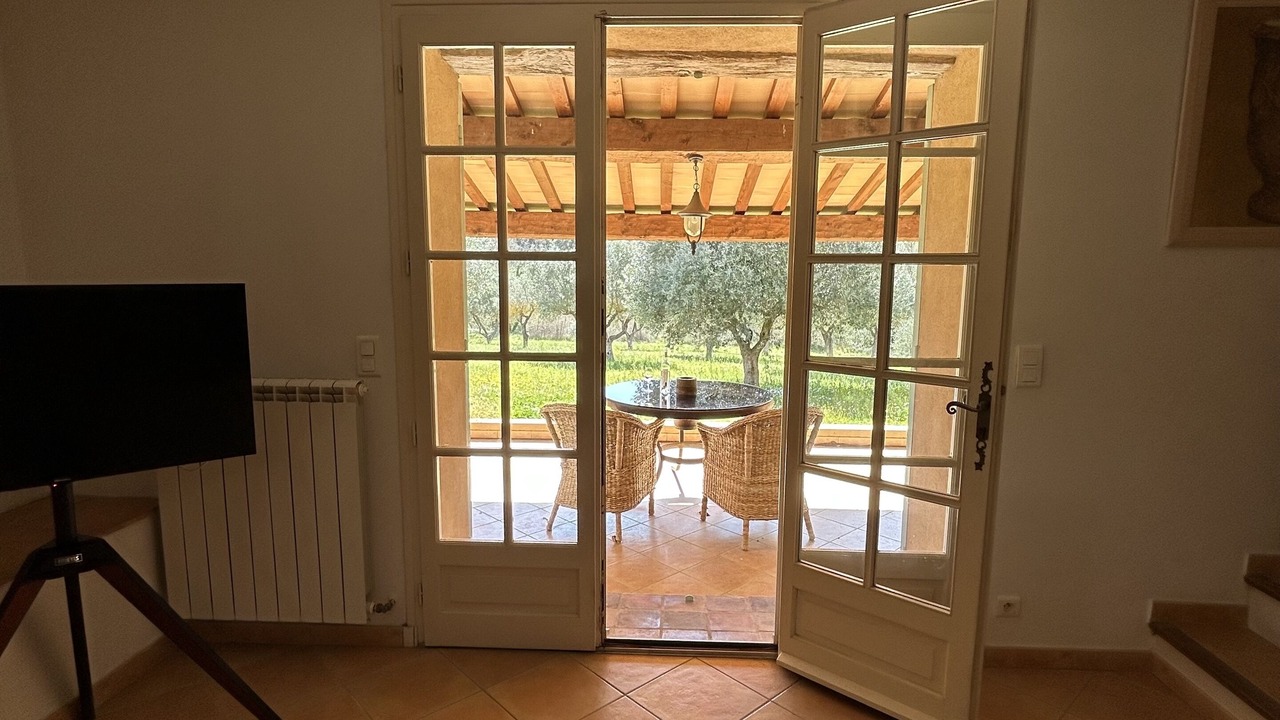 Photo of Livingroom in Entrecasteaux