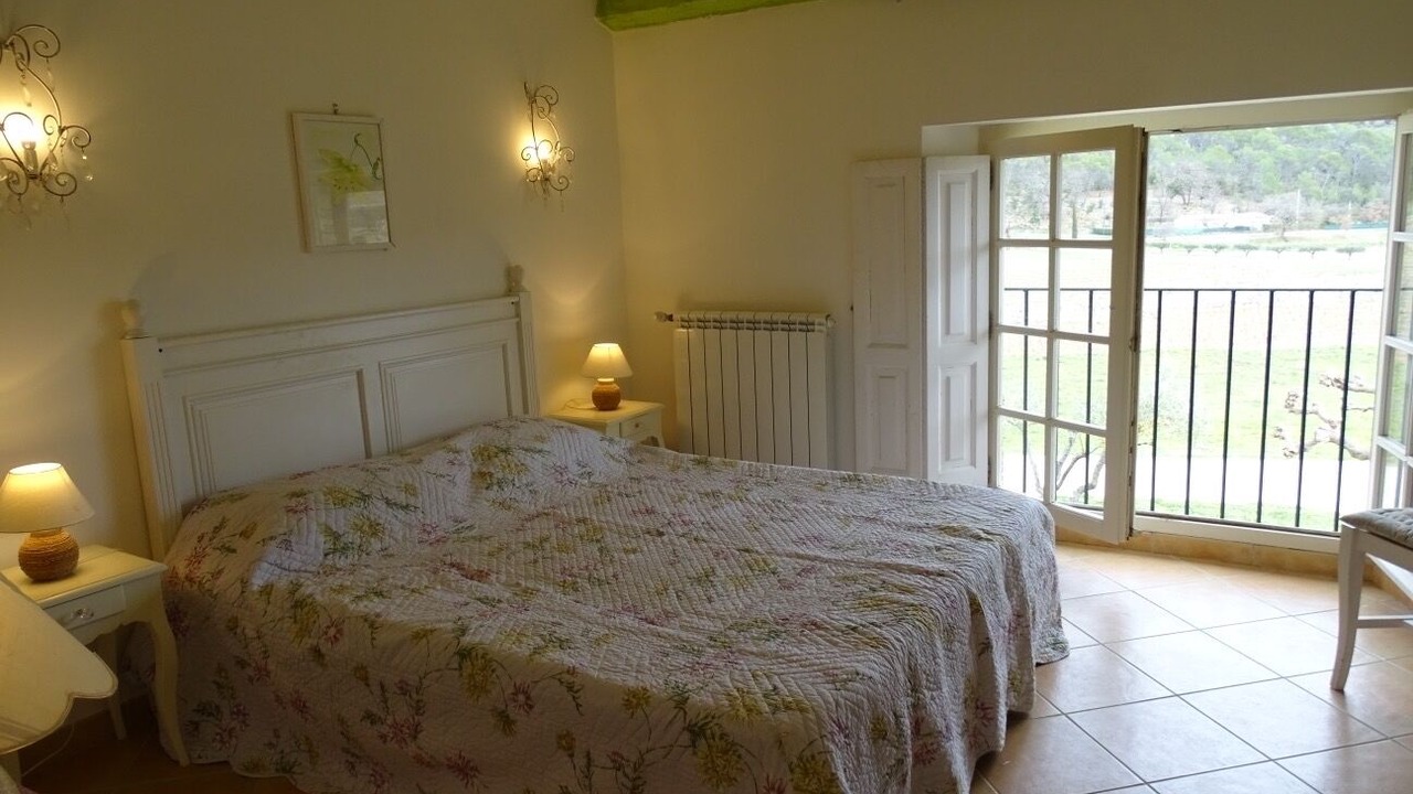 Photo of Bedroom in Entrecasteaux
