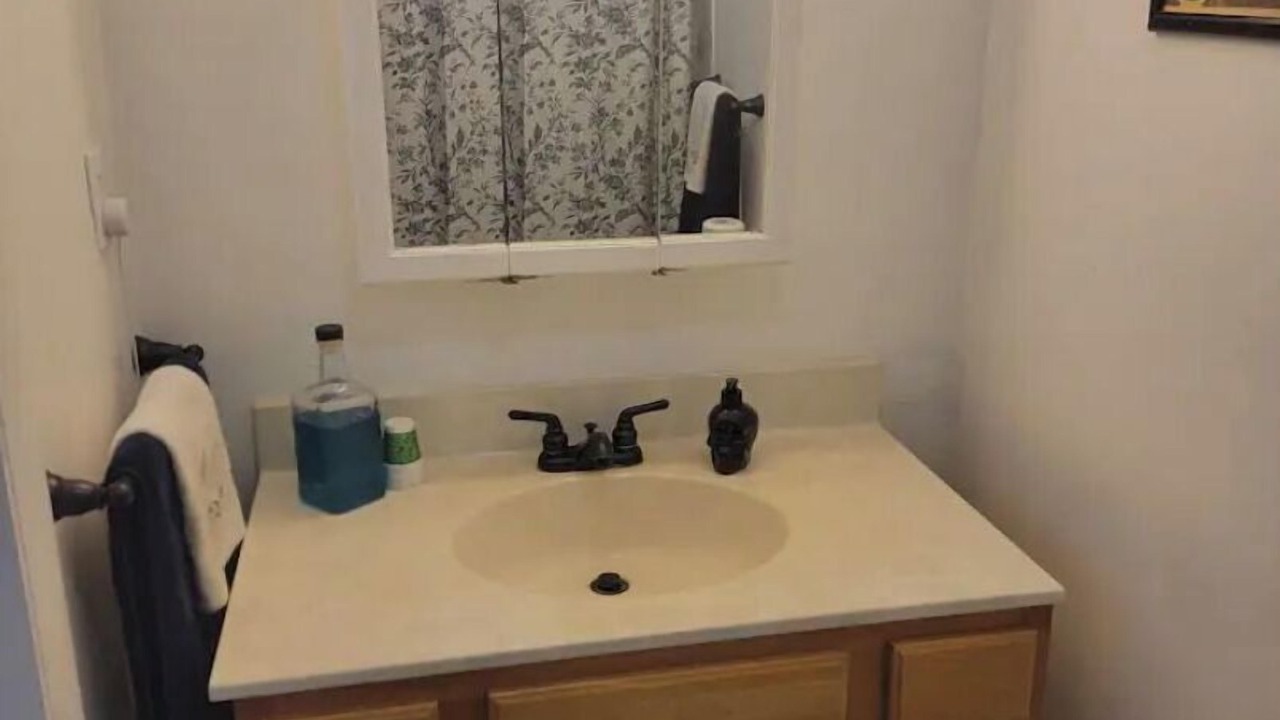 Photo of Bathroom in Syracuse