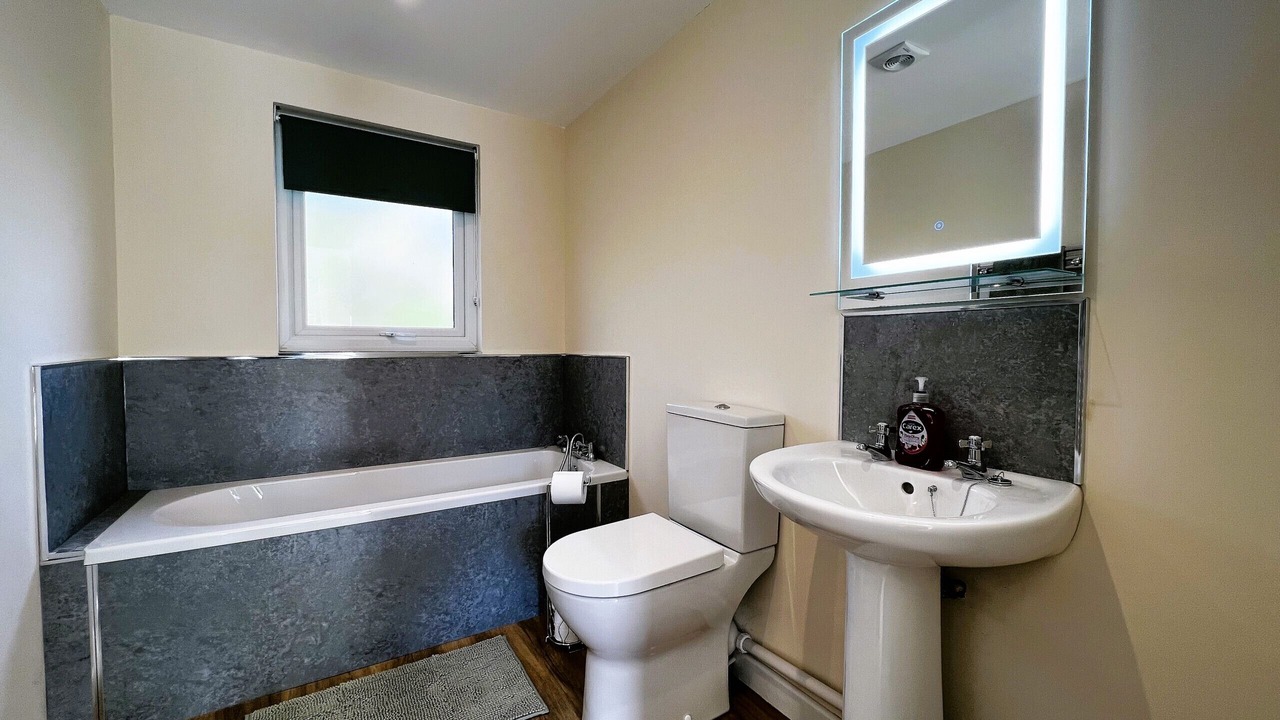 Photo of Bathroom in Godshill