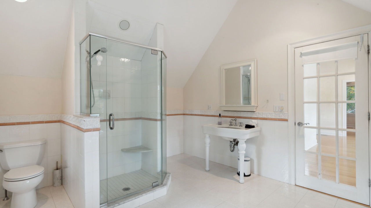 Photo of Bathroom in North Berwick