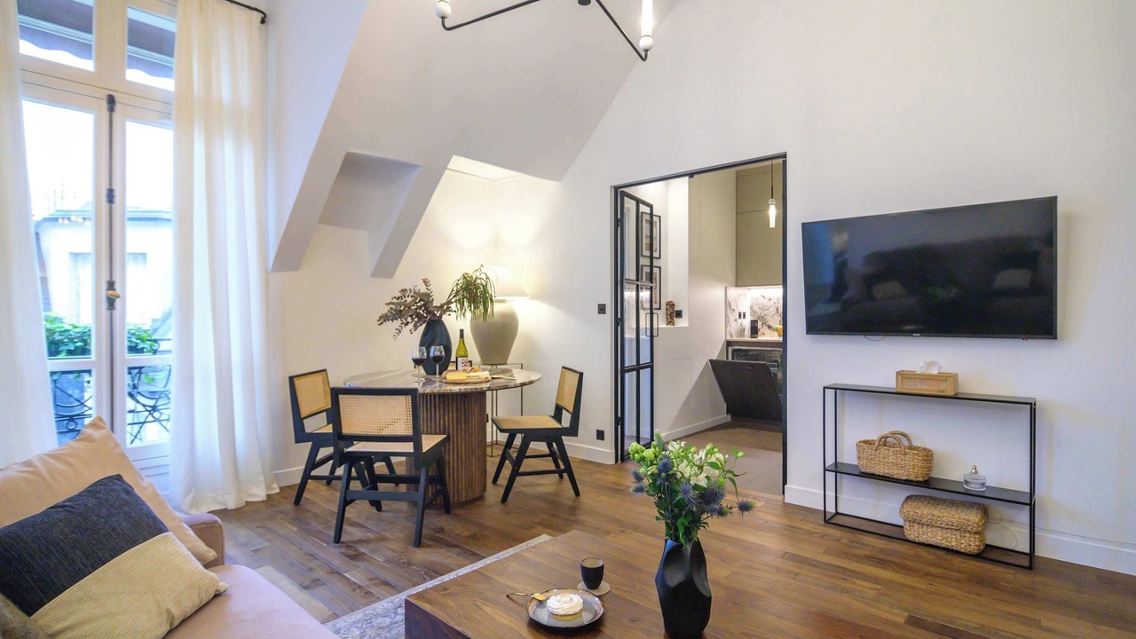 Photo of Livingroom in Faubourg-du-Roule