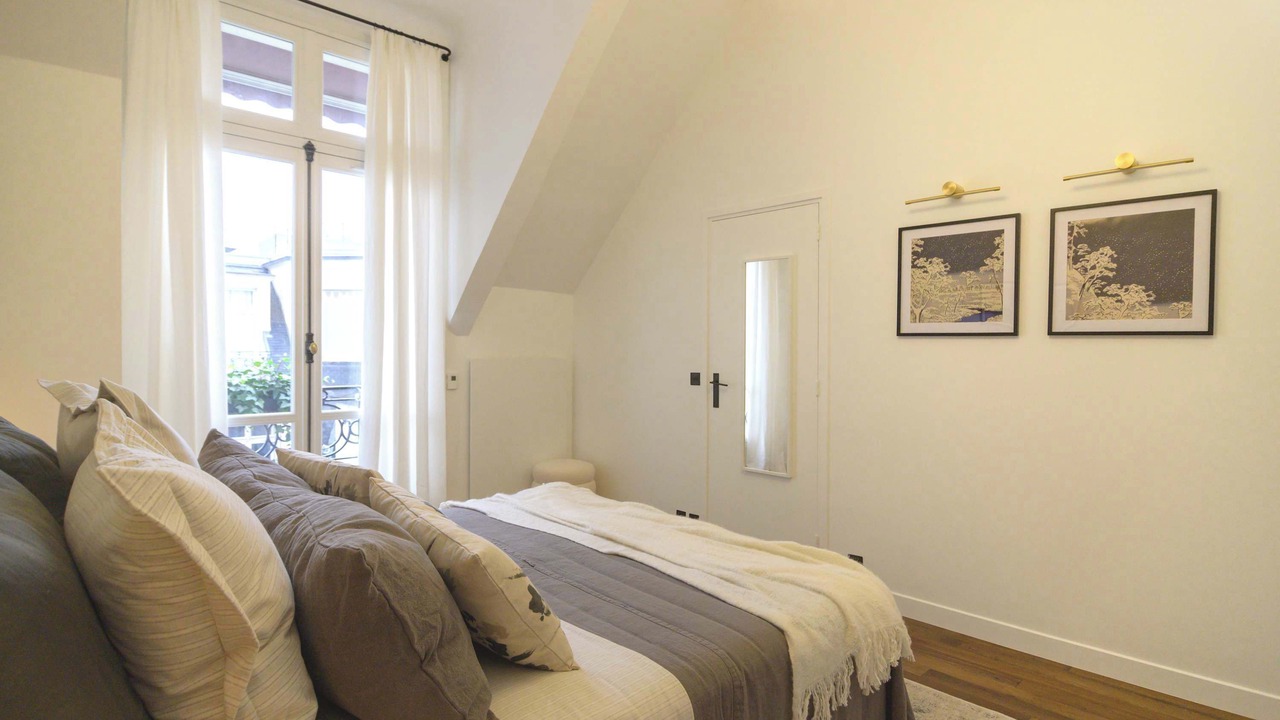 Photo of Bedroom in Faubourg-du-Roule