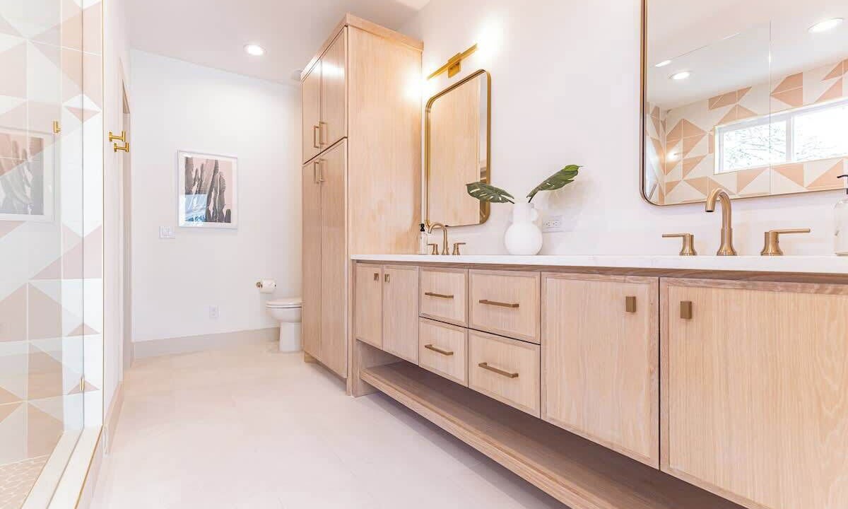 Photo of Bathroom in Parker Lane