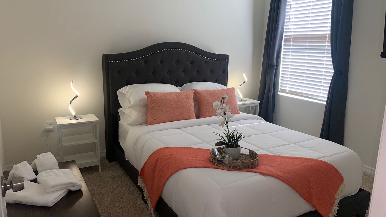 Photo of Bedroom in Airport North