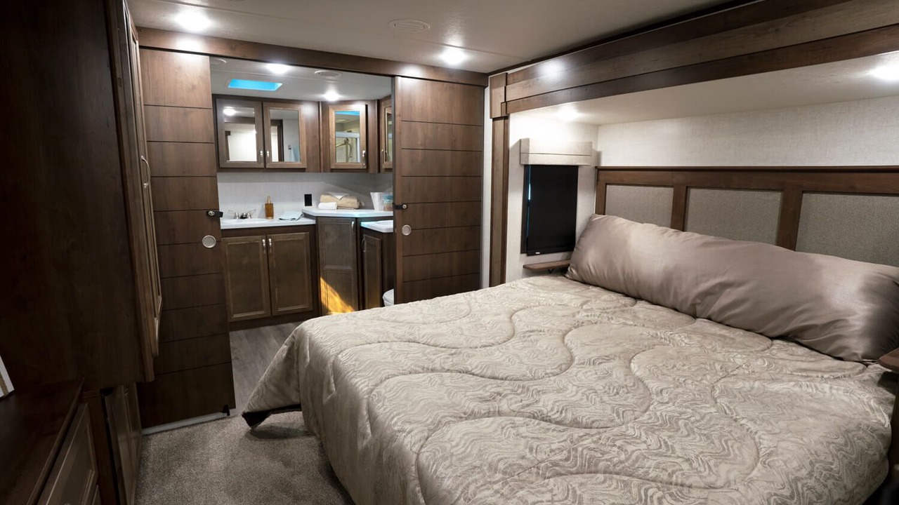 Photo of Bedroom in China Spring