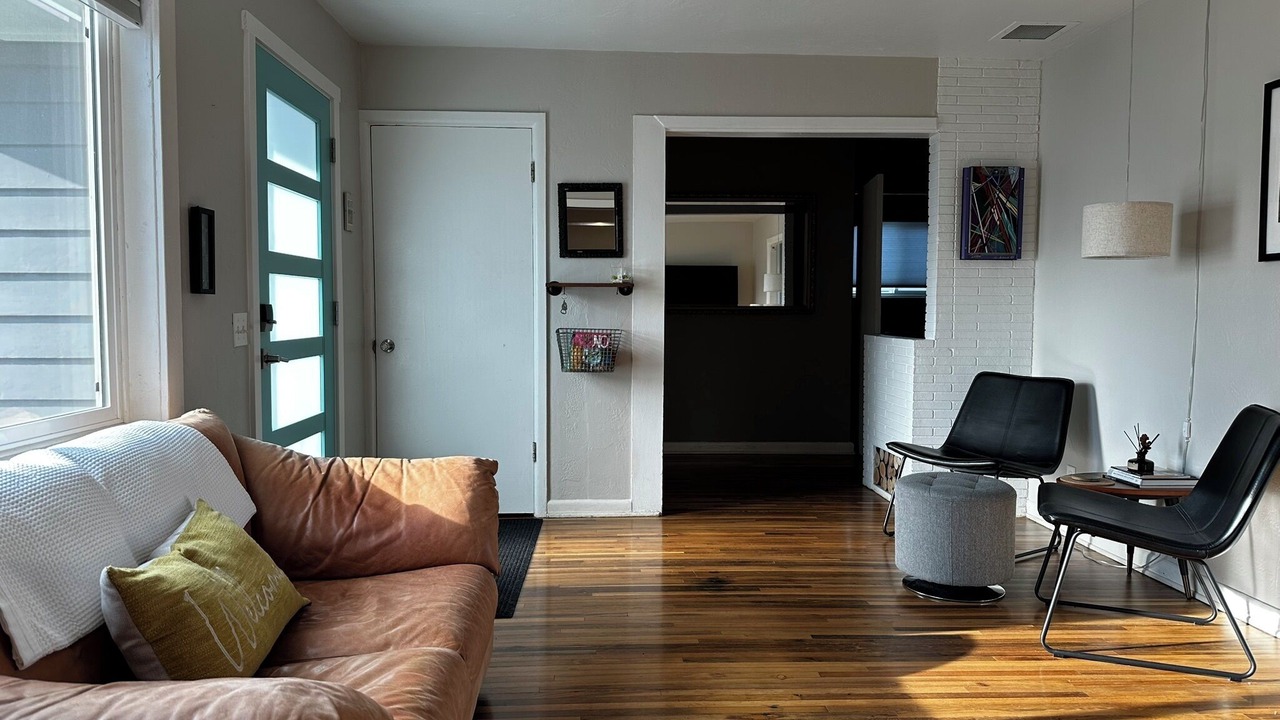 Photo of Livingroom in Southeast Eugene