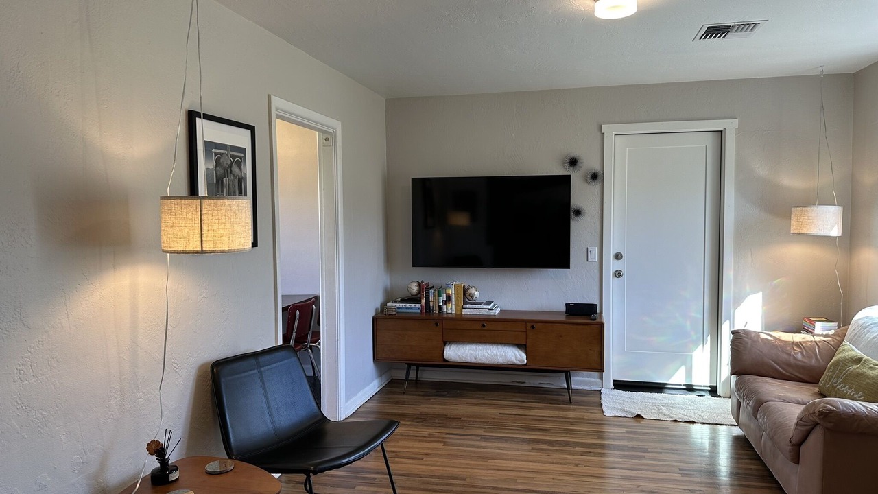 Photo of Livingroom in Southeast Eugene