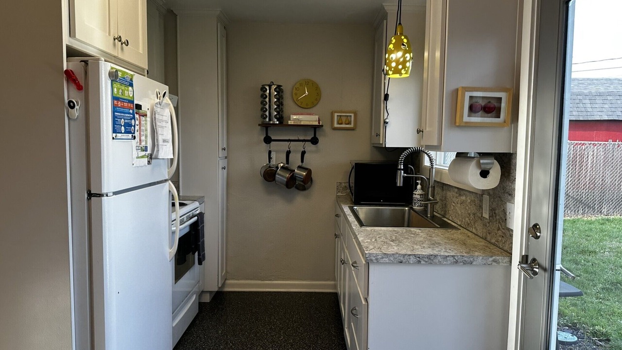 Photo of Kitchen in Southeast Eugene