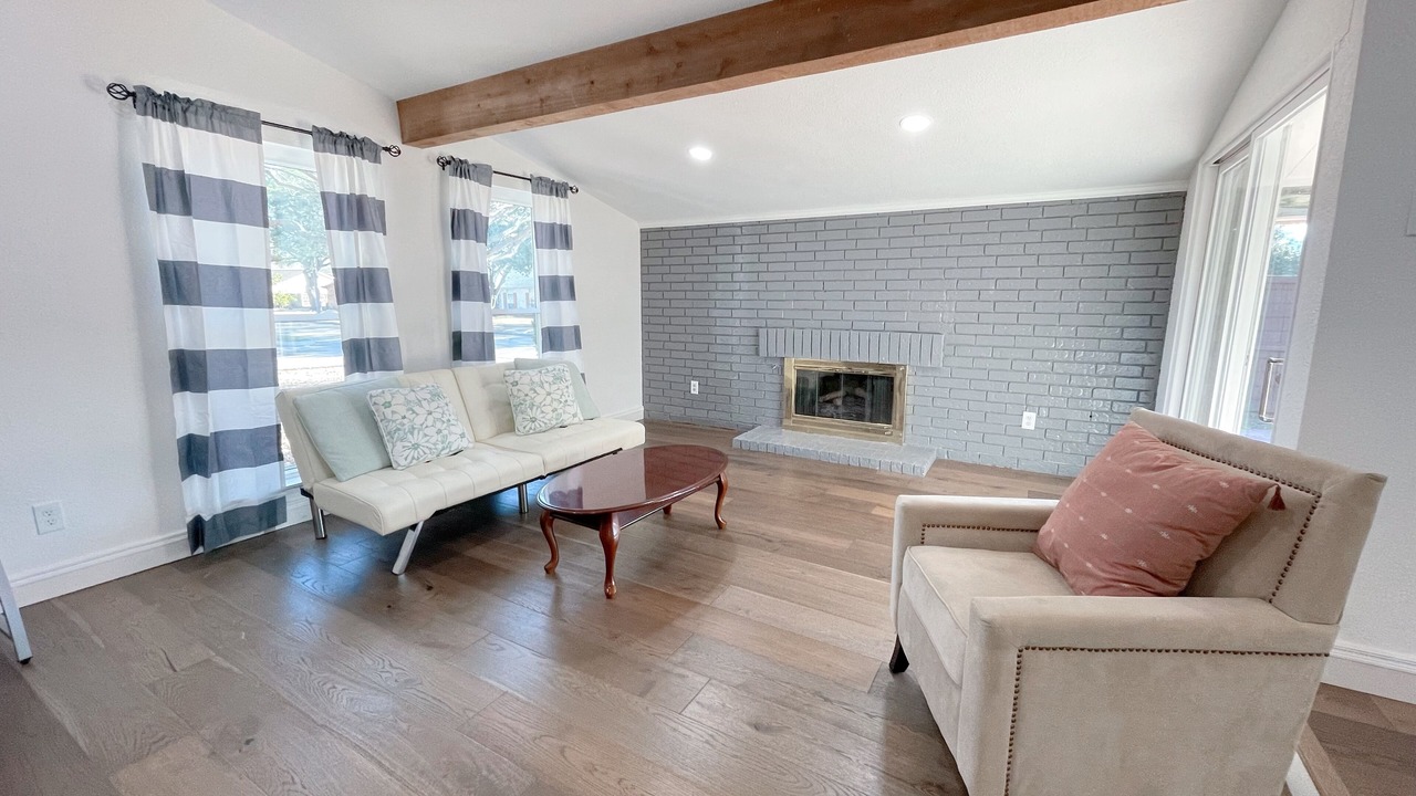 Photo of Livingroom in Plano