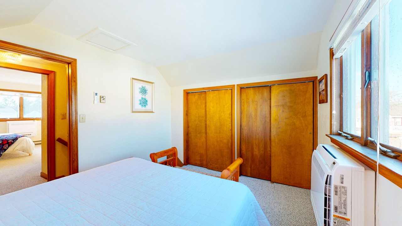 Photo of Bedroom in Wareham Center