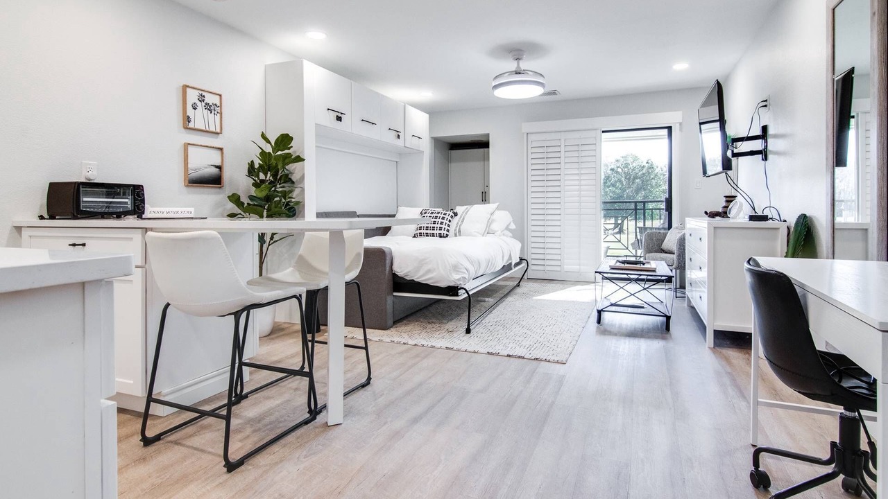 Photo of Others in Wesley Chapel