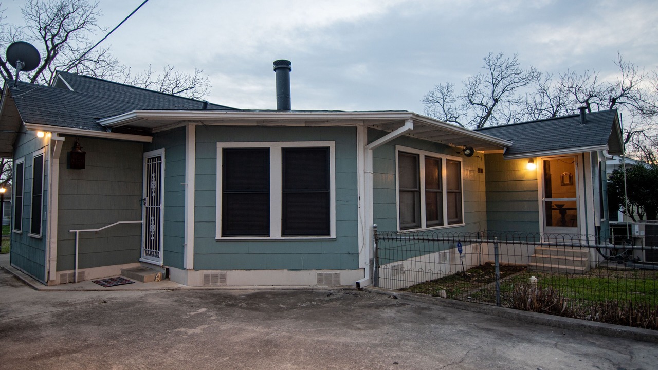 Photo of Outdoor in Highland Park