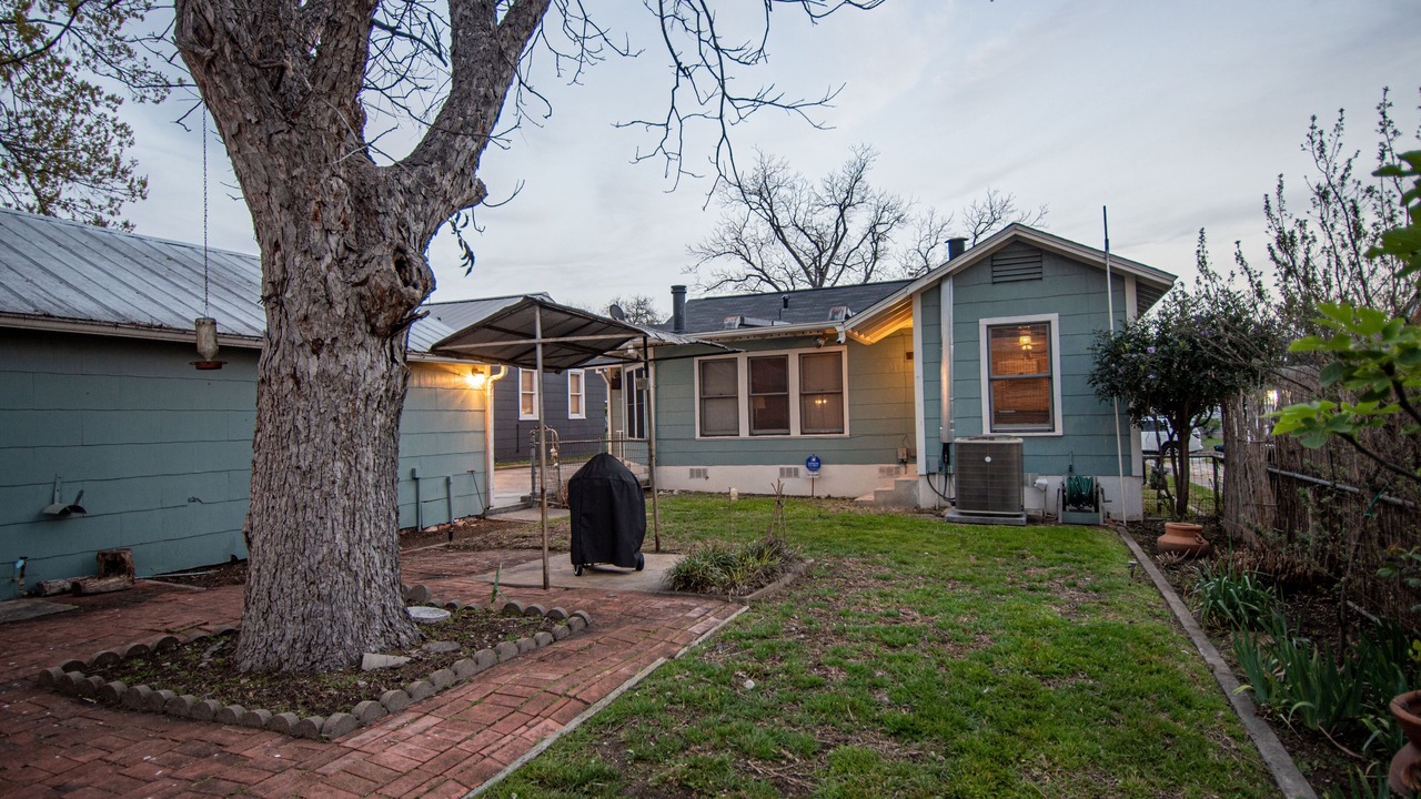 Photo of Outdoor in Highland Park