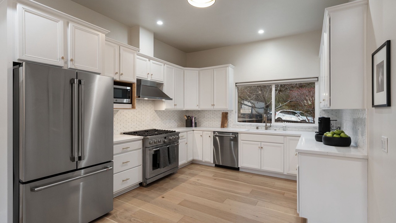 Photo of Kitchen in Shepherd Canyon
