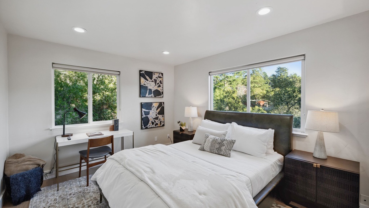 Photo of Bedroom in Shepherd Canyon