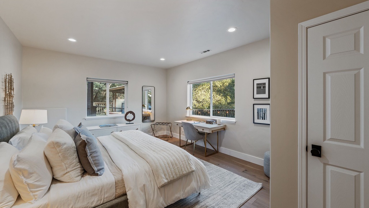 Photo of Bedroom in Shepherd Canyon