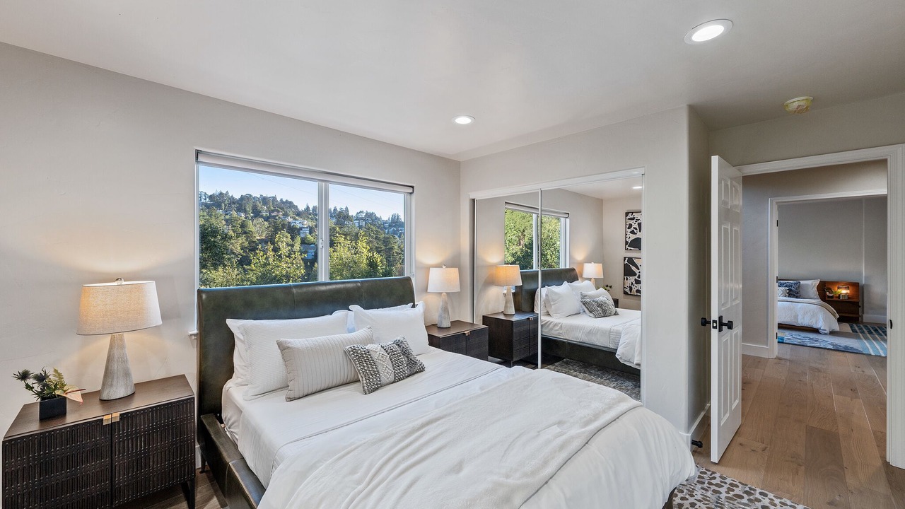 Photo of Bedroom in Shepherd Canyon