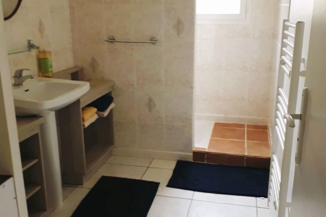 Photo of Bathroom in Sigean