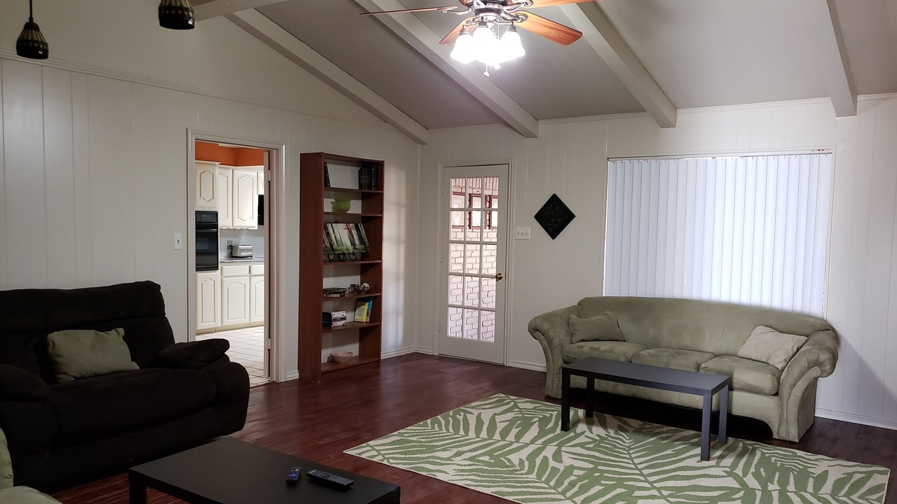 Photo of Livingroom in Richland Hills