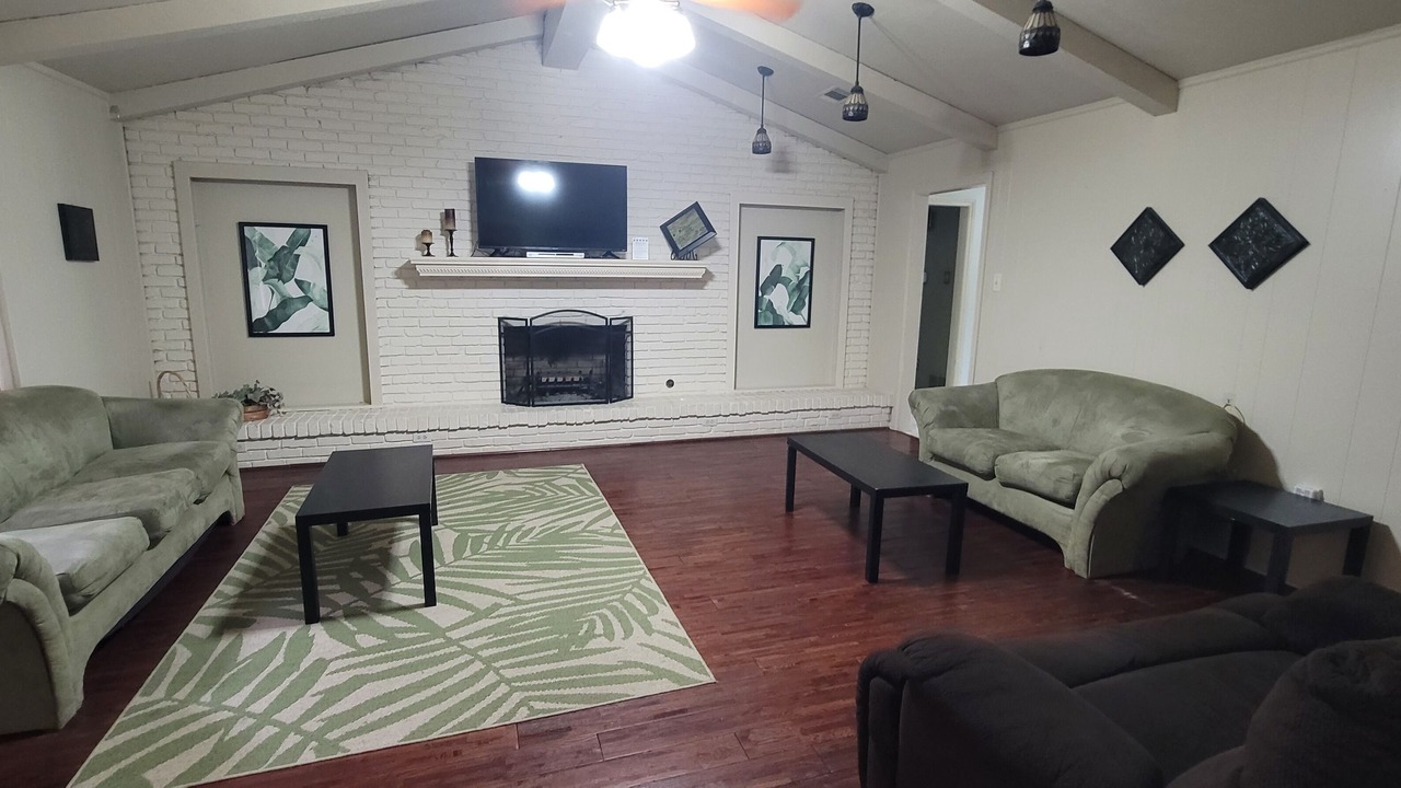 Photo of Livingroom in Richland Hills