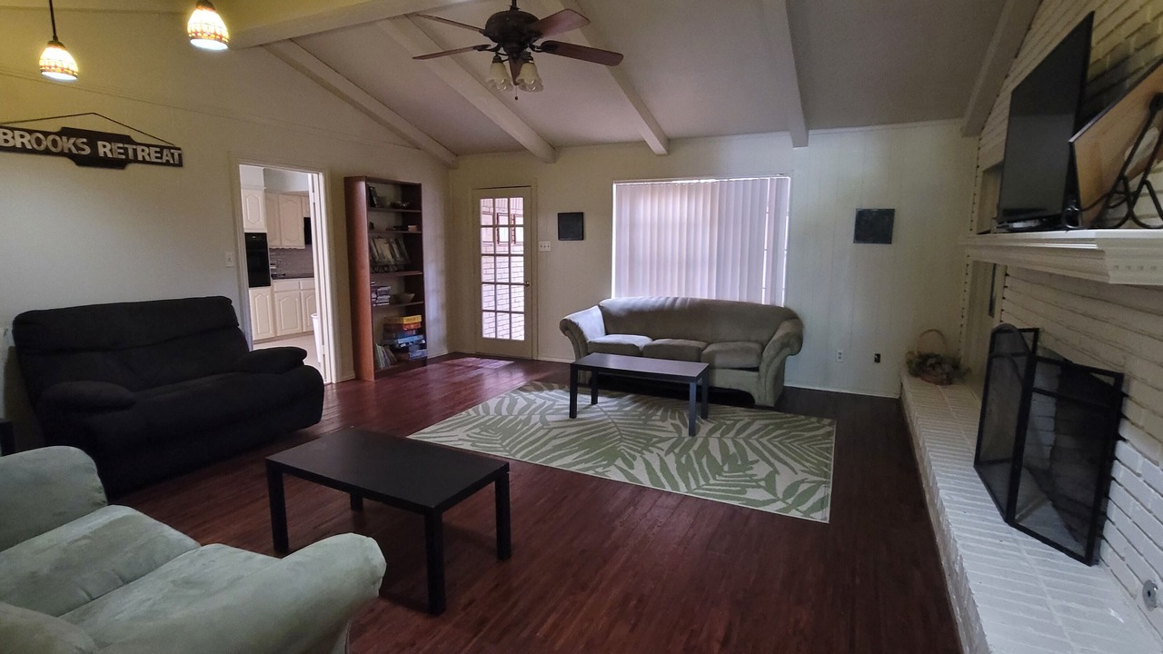 Photo of Livingroom in Richland Hills