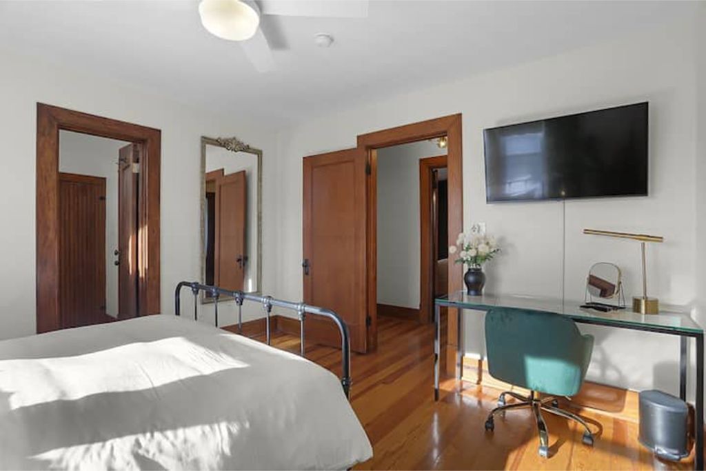 Photo of Bedroom in Washington