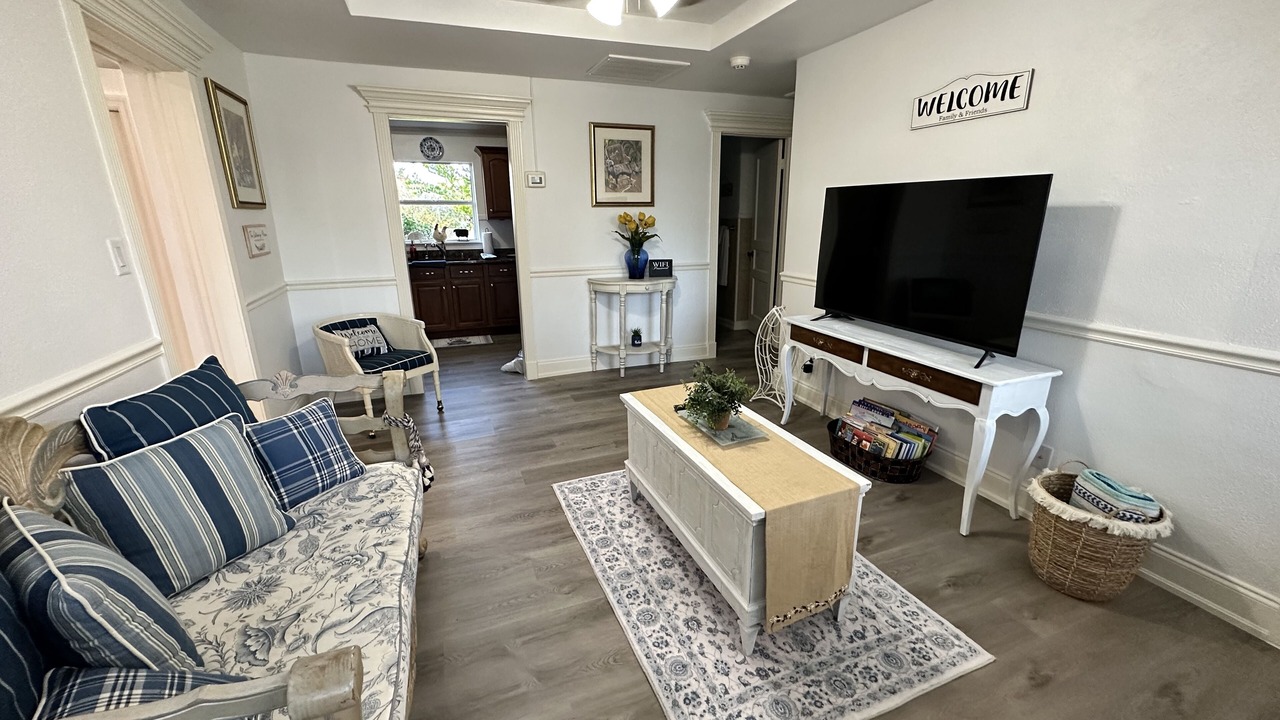Photo of Livingroom in Allen Park