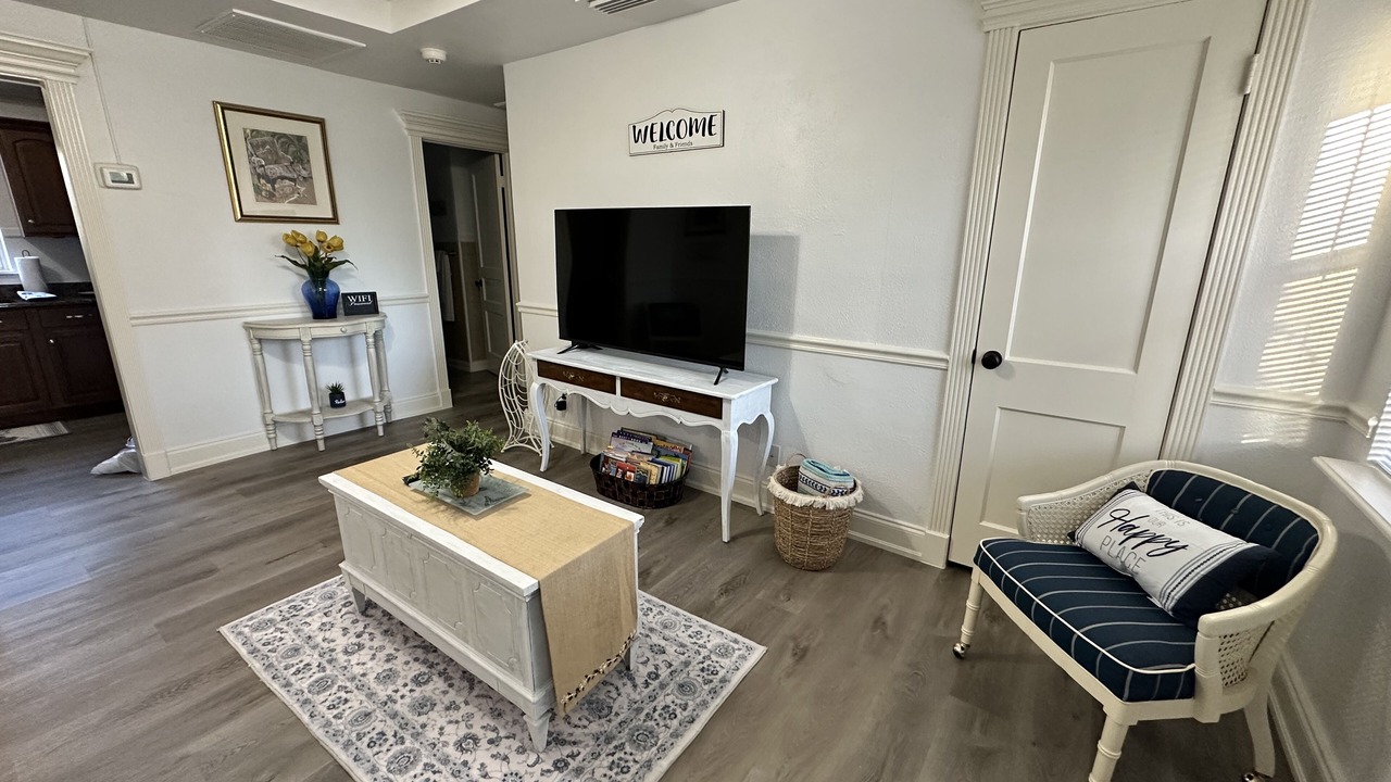 Photo of Livingroom in Allen Park