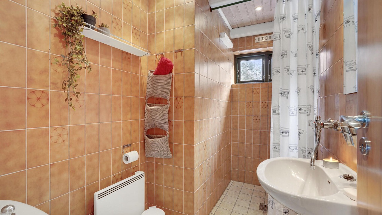 Photo of Bathroom in Øhuse