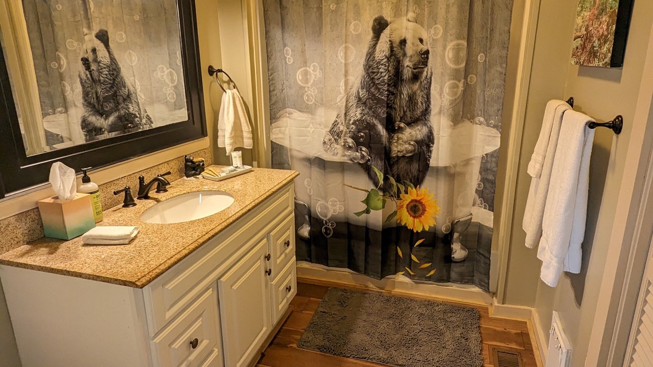 Photo of Bathroom in Tate
