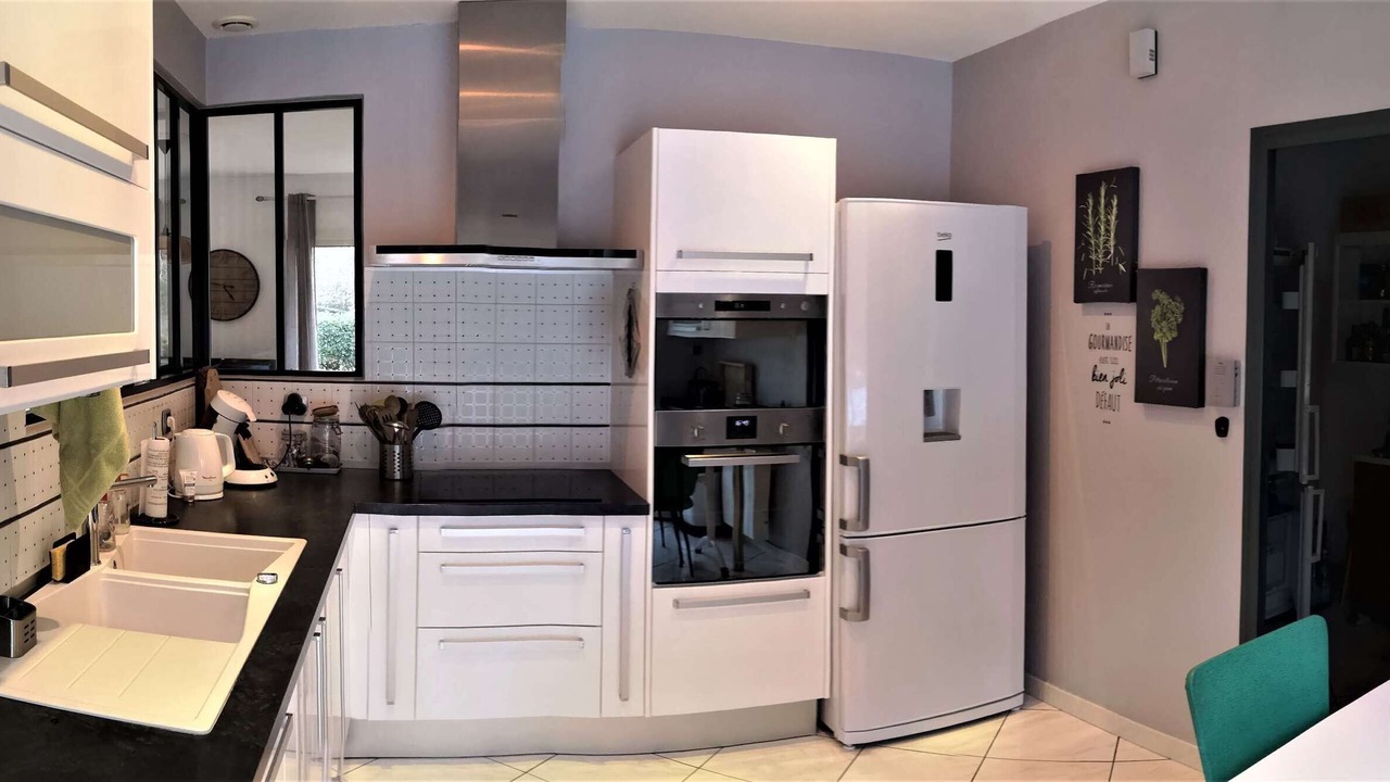 Photo of Kitchen in Messanges