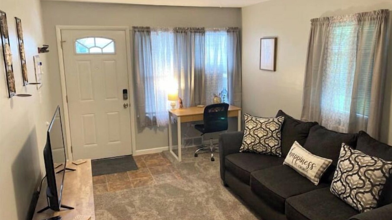 Photo of Livingroom in Oneida Castle