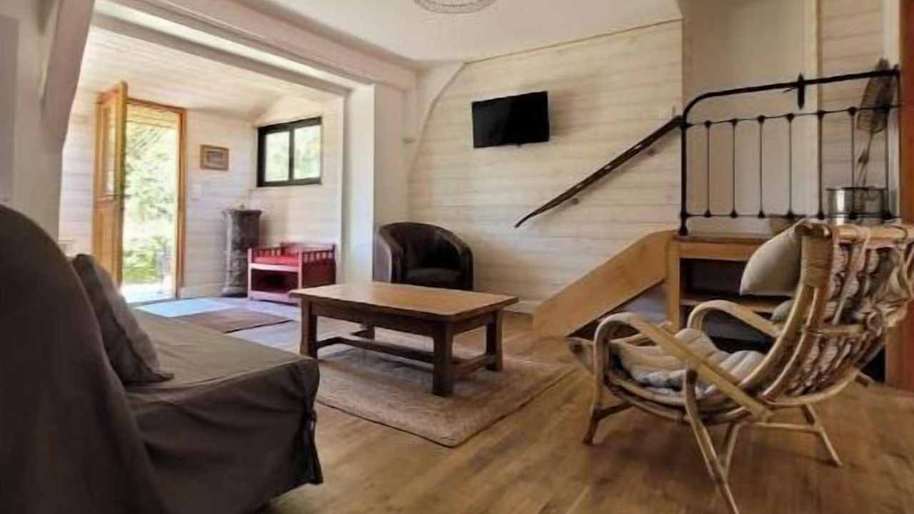 Photo of Bedroom in Saint-Yrieix-le-Dejalat