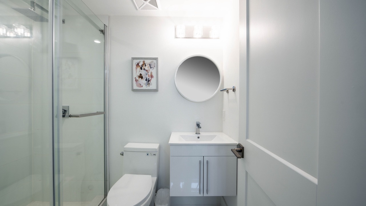 Photo of Bathroom in Niagara Falls