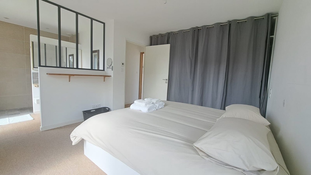 Photo of Bedroom in Langueux