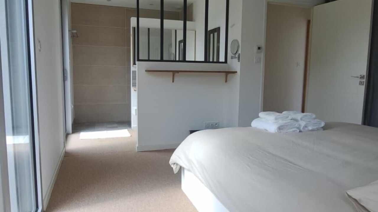 Photo of Bedroom in Langueux