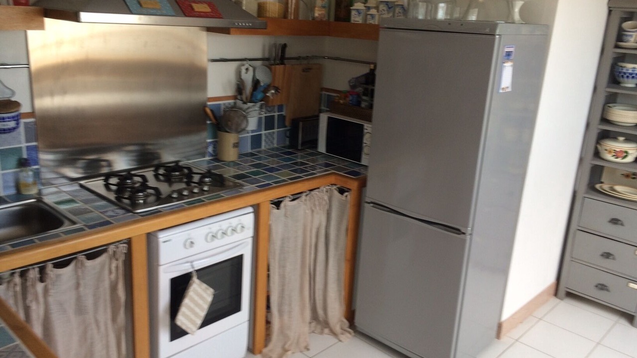 Photo of Kitchen in Coat Tredrez