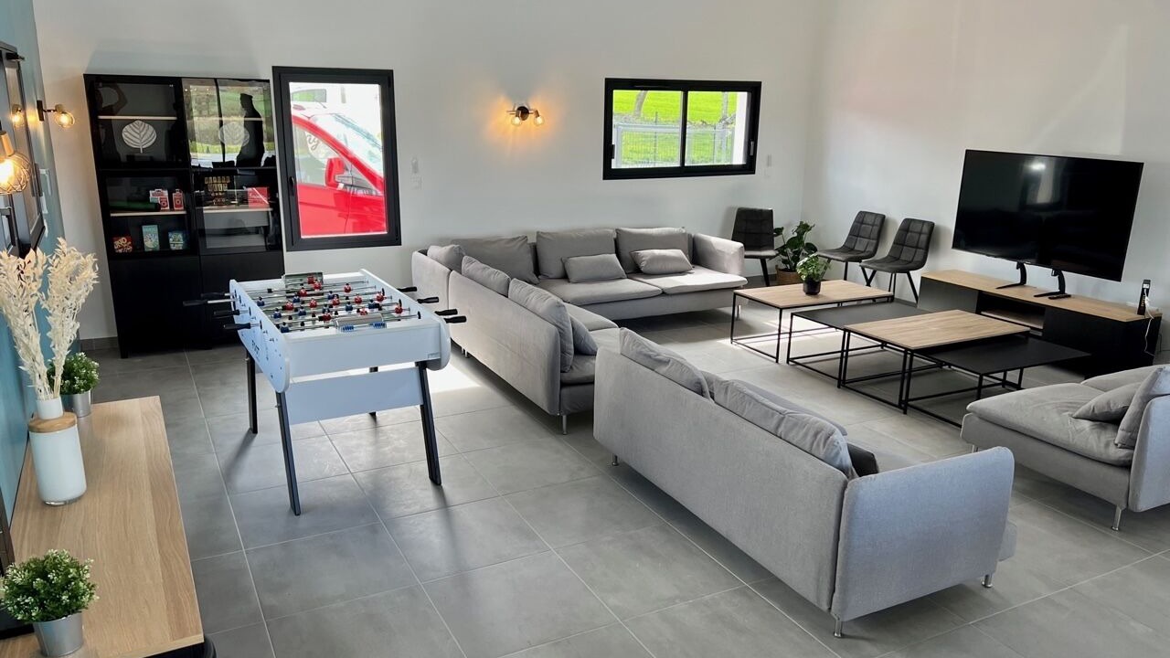 Photo of Livingroom in Pierric