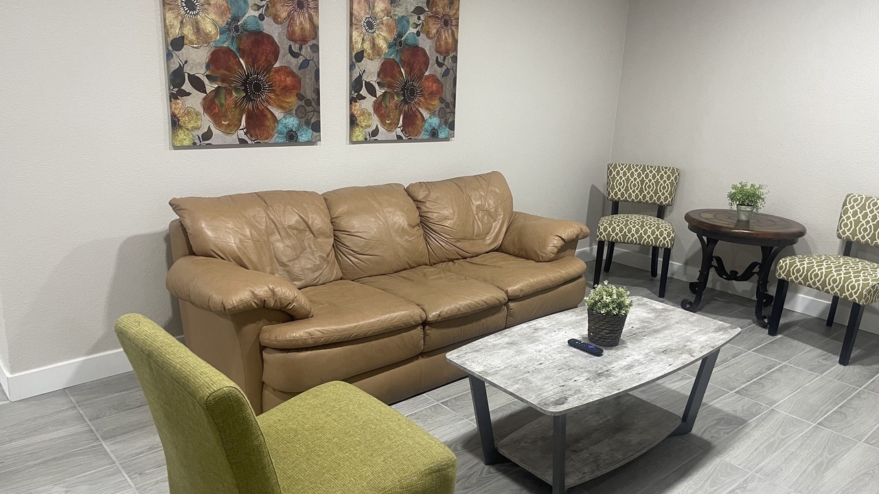 Photo of Livingroom in Sunrise Manor