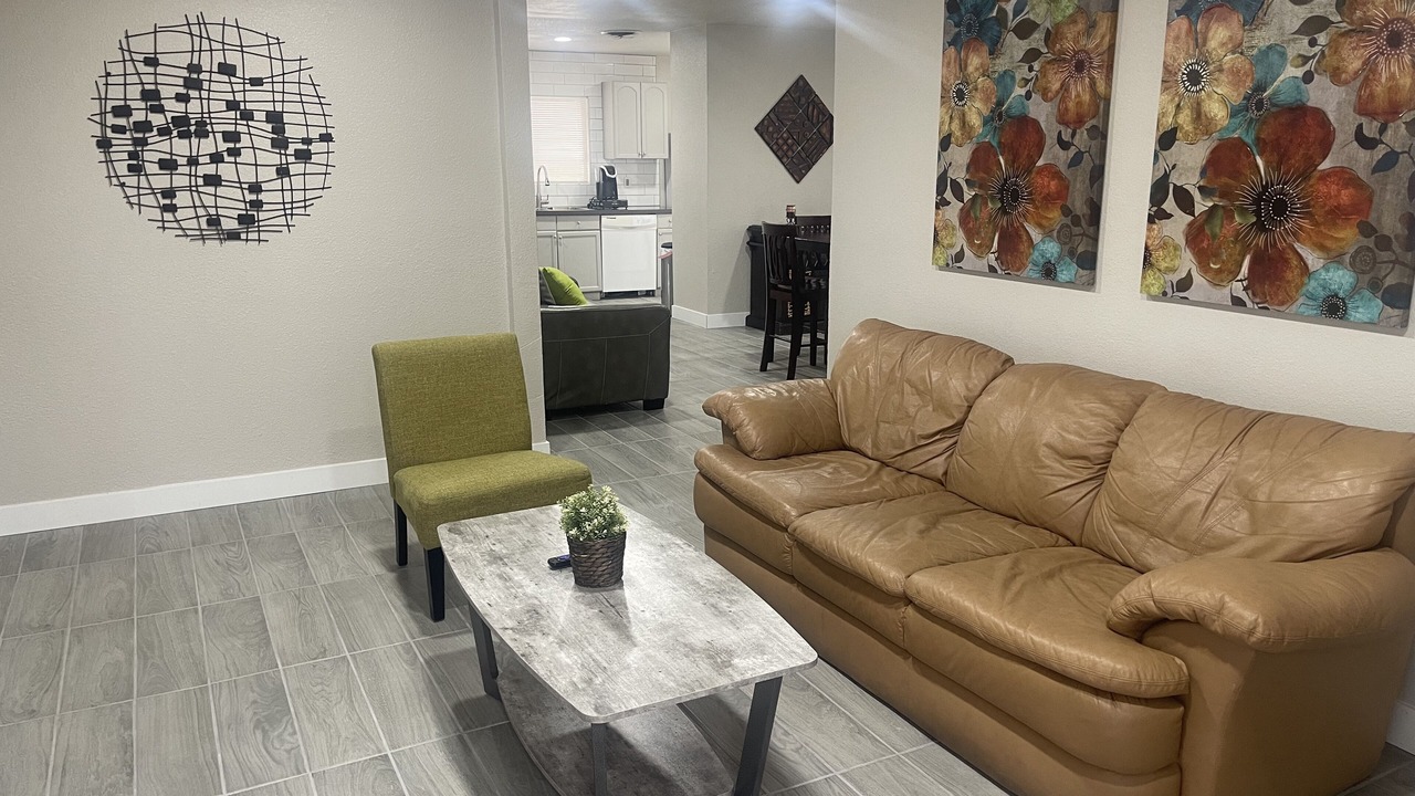 Photo of Livingroom in Sunrise Manor