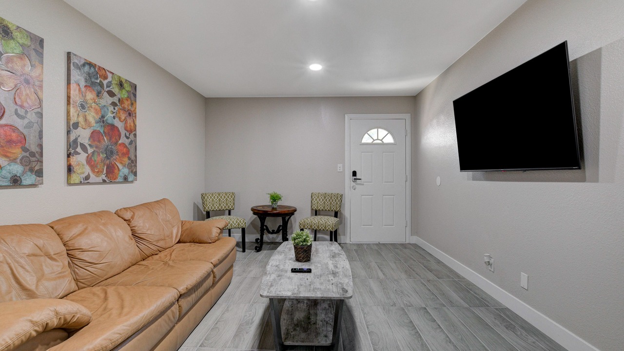 Photo of Livingroom in Sunrise Manor
