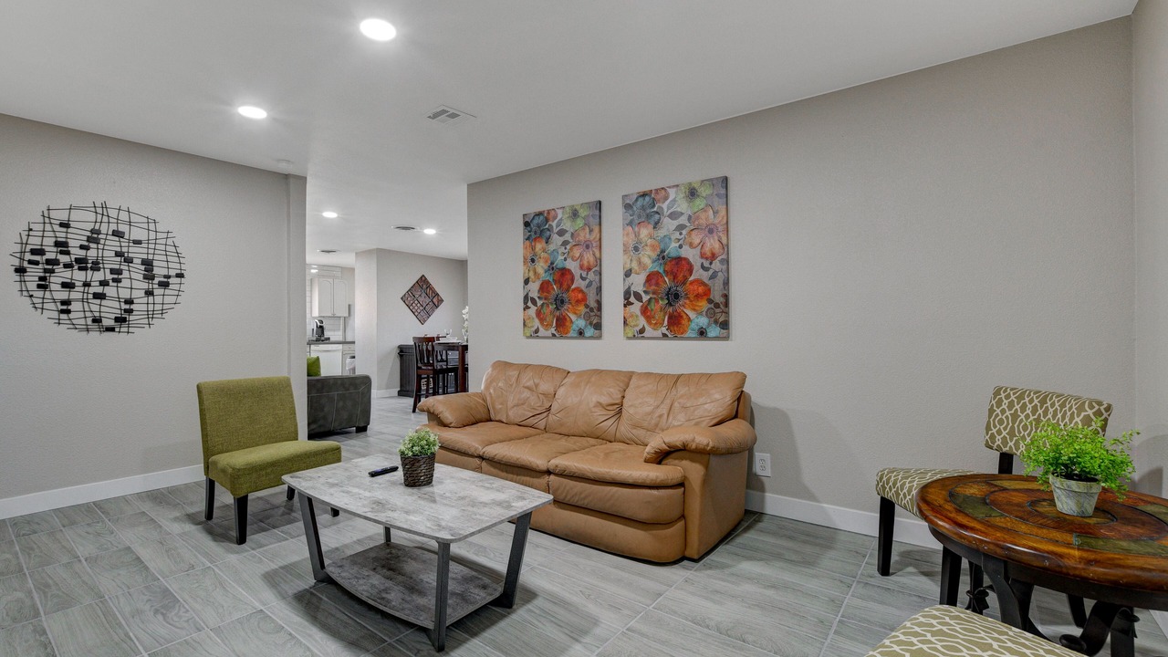 Photo of Livingroom in Sunrise Manor