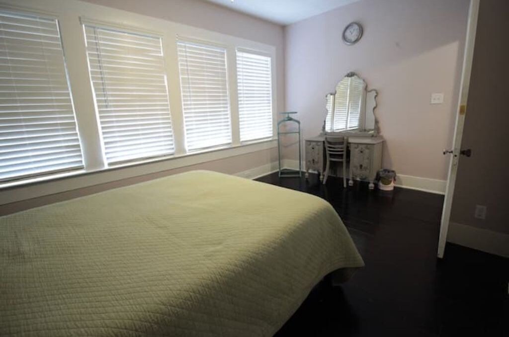 Photo of Bedroom in Mahncke Park
