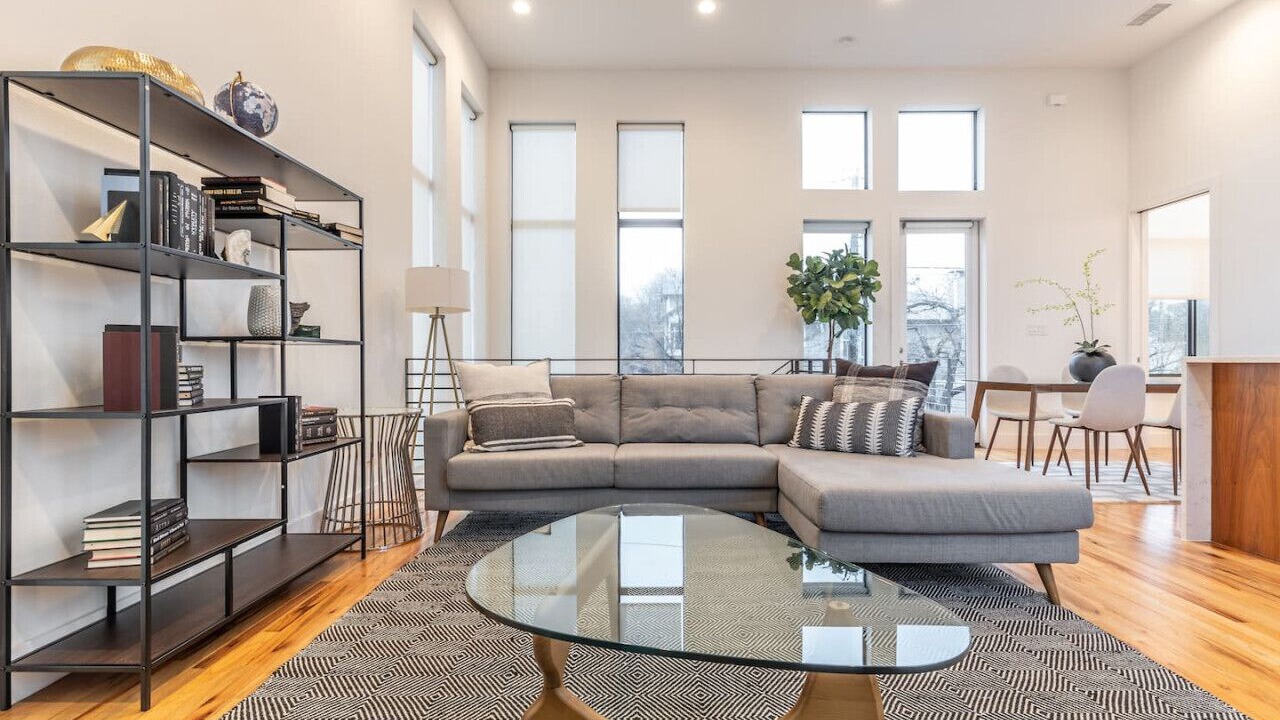Photo of Livingroom in Knox - Henderson