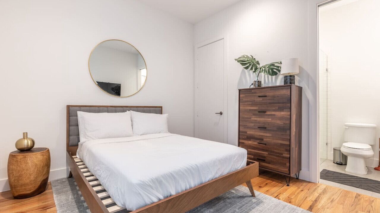 Photo of Bedroom in Knox - Henderson