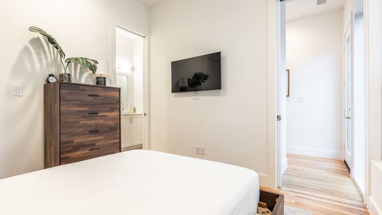 Photo of Bedroom in Knox - Henderson