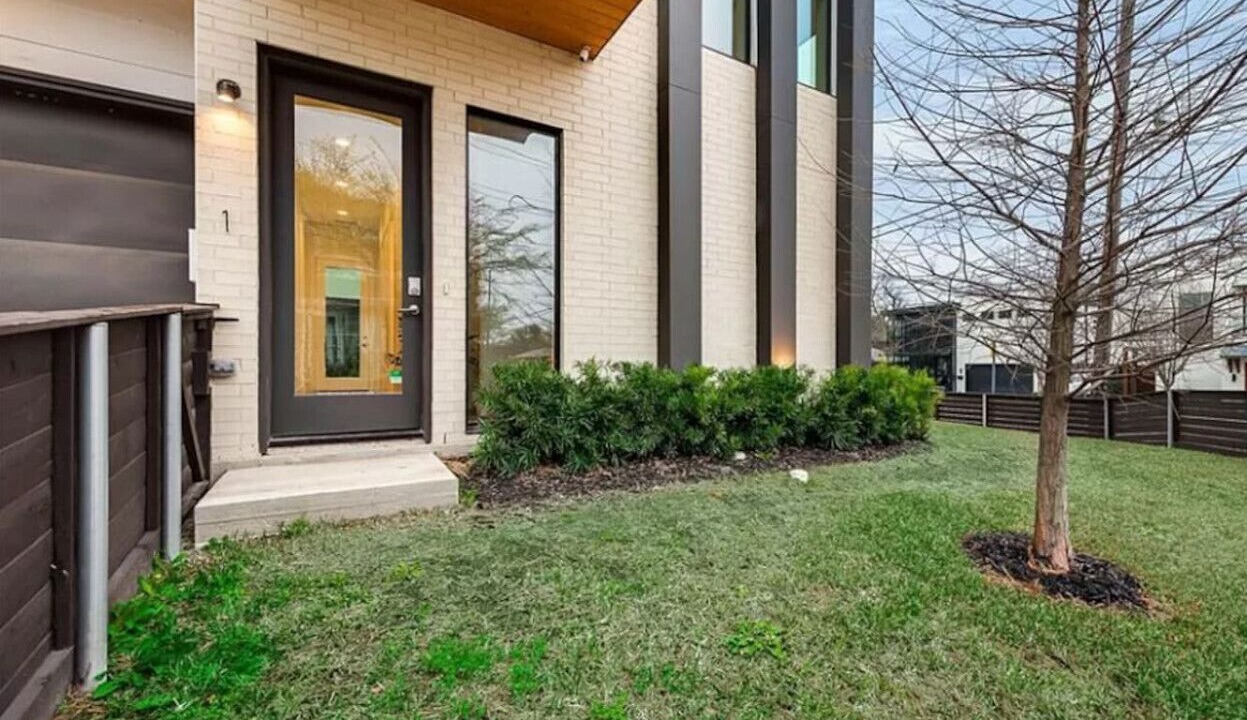 Photo of Outdoor in Knox - Henderson